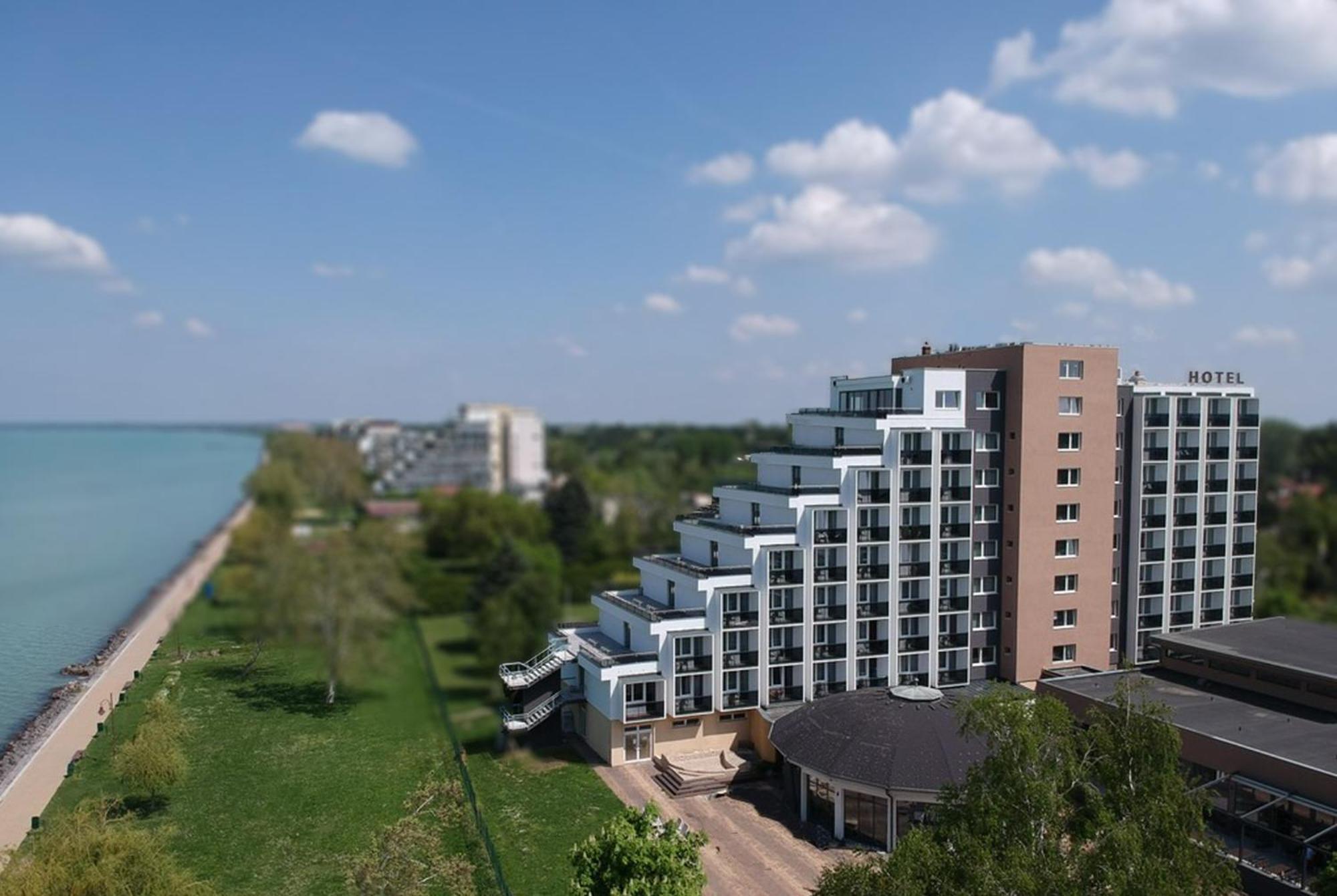 3 Familienhotels nahe dem Mineralienmuseum in Siófok